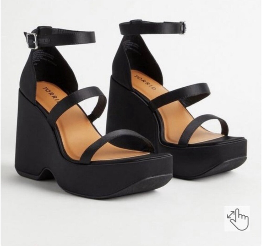 Torrid Black Strappy Wedge Sandals Ankle Strap Buckle Women's US 7.5